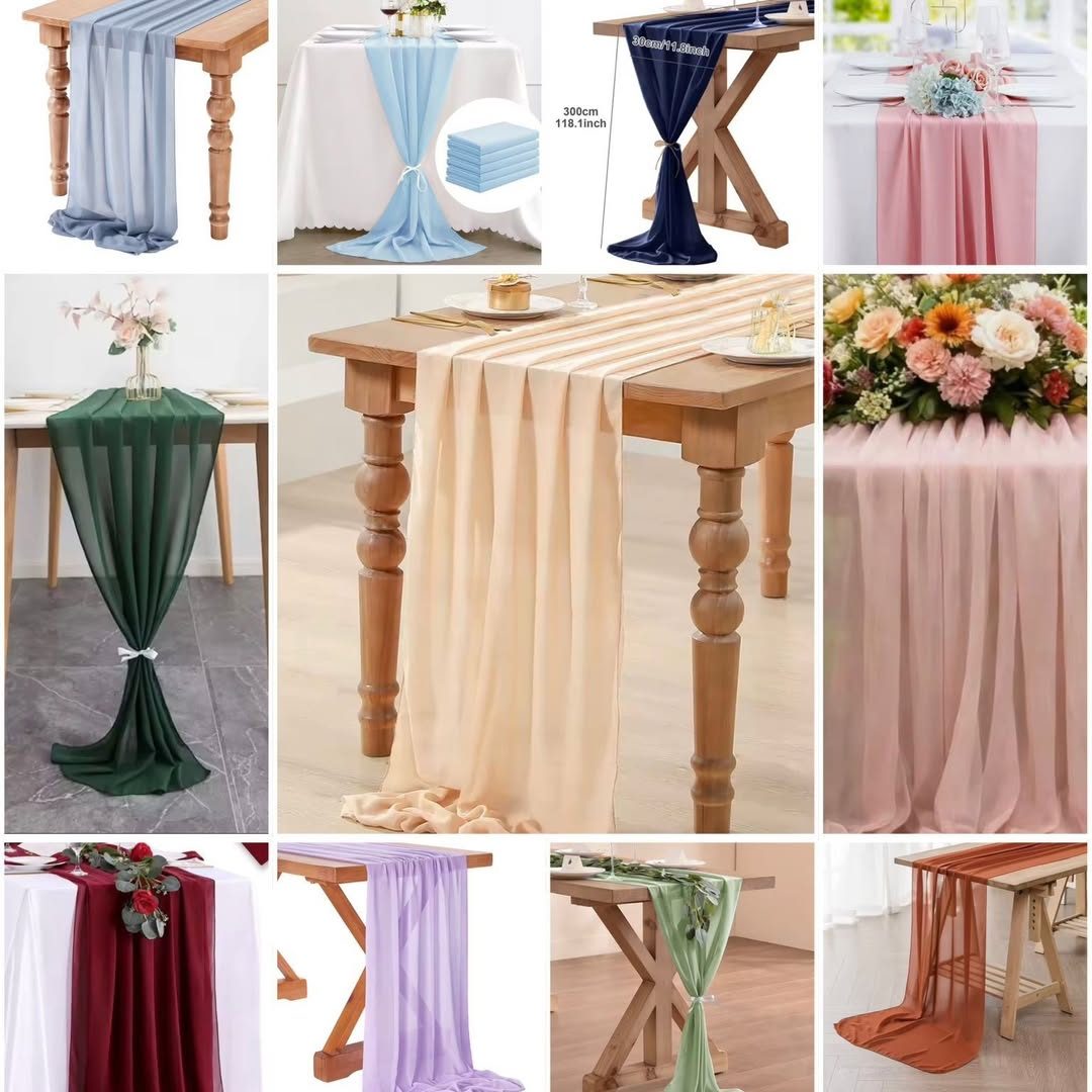 Chemins de table en mousseline de plusieurs couleurs